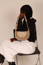 Load image into Gallery viewer, Camel